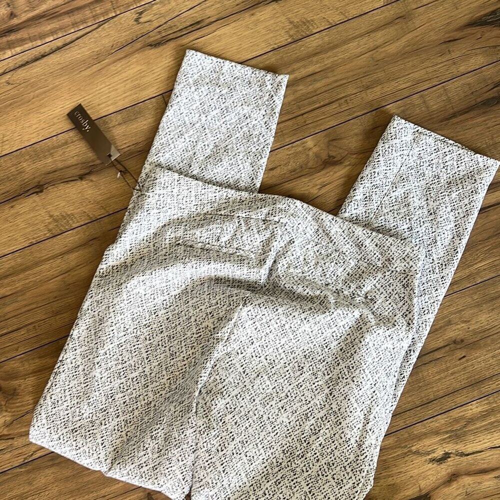 NWT Crosby size 8 white & gray ankle pants - Picture 3 of 5